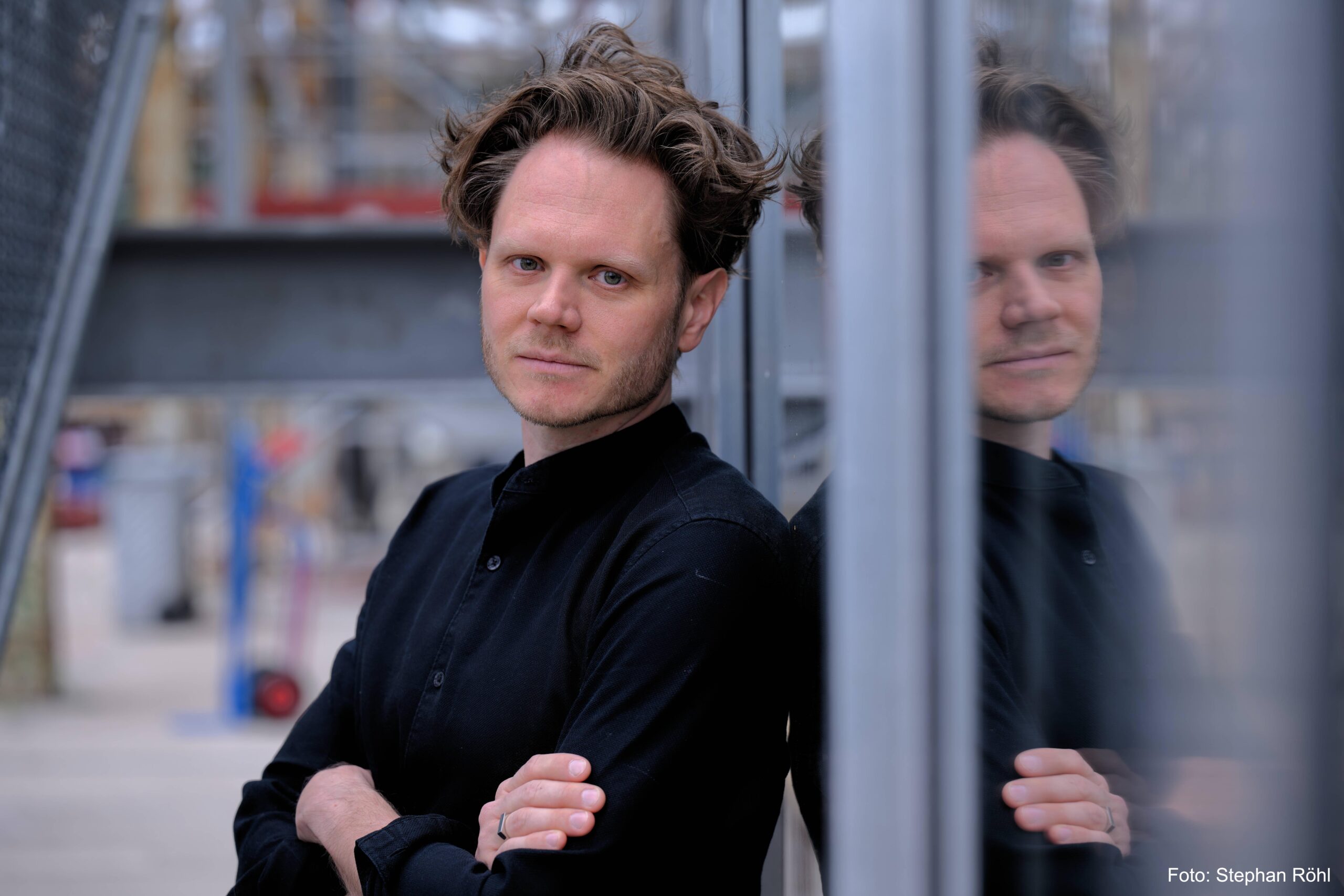 Portrait Lars Straehler-Pohl